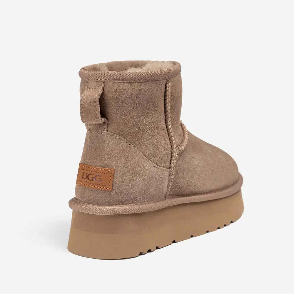 UGG CLASSIC PLATFORM MINI BOOTS InflSelection